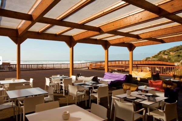 Ribeira D'ilhas Surf Restaurant and Bar