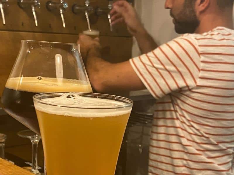 5 e meio is the best place for on-tap craft beer in Ericeira.