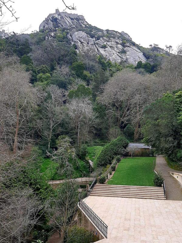 Biester palace park and view of the Moorish castle.