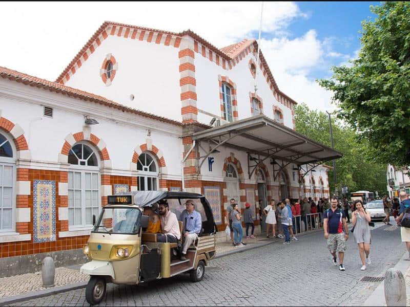 Tuk-tuk in front of the train station in Sintra.