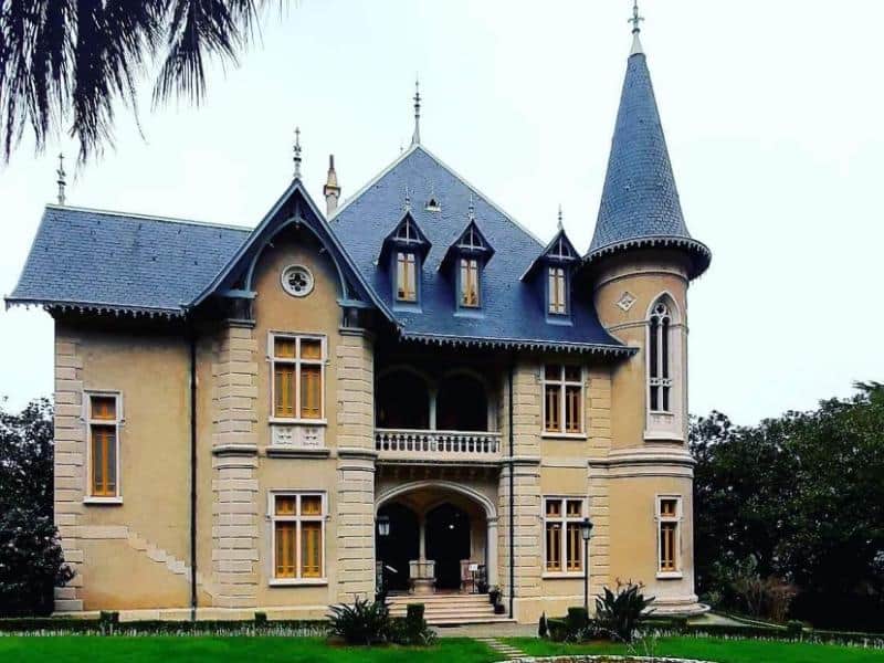 Biester Palace
