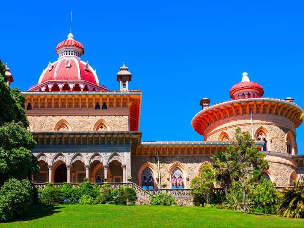 Monserrat Palace is one of the most intricately decorated palaces.